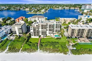 9375 Gulf Shore Dr, Naples, FL 34108 - Photo 32