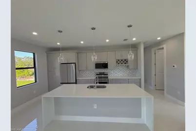 3711 7th St SW, Lehigh Acres, FL 33976 - Photo 4