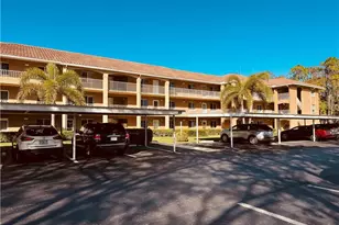 5975 Bloomfield Cir, Naples, FL 34112 - Photo 2