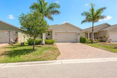 8813 Swell Brooks Ct, North Fort Myers, FL 33917 - Photo 2