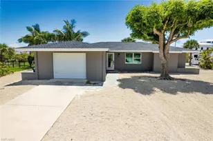 446 Lake Murex Cir, Sanibel, FL 33957 - Photo 1