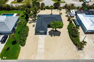 446 Lake Murex Cir, Sanibel, FL 33957 - Photo 6