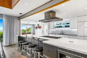 503 E Gulf Dr, Sanibel, FL 33957 - Photo 10