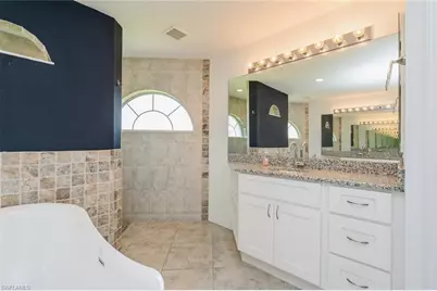 1921 SE 12th St, Cape Coral, FL 33990 - Photo 40