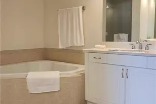 2090 W First St, Fort Myers, FL 33901 - Photo 34