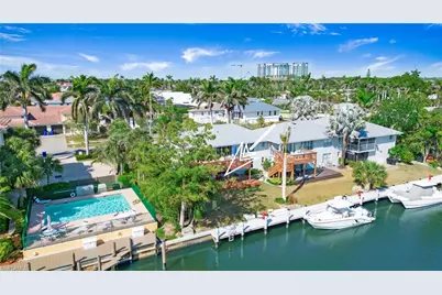 1560 Blue Point Ave #3, Naples, FL 34102 - Photo 2