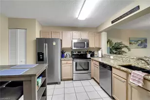 9901 Sunset Cove Ln, Fort Myers, FL 33919 - Photo 4