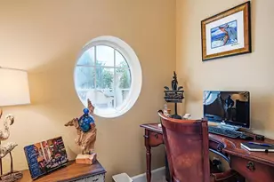 2325 Mont Claire Dr, Naples, FL 34109 - Photo 8