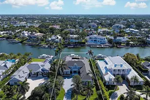 3175 Fort Charles Dr, Naples, FL 34102 - Photo 4