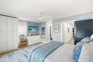 1060 6th St S, Naples, FL 34102 - Photo 16