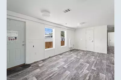 1038 Canopy Ln, Moore Haven, FL 33471 - Photo 8