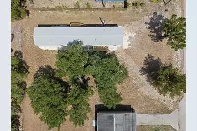 1038 Canopy Ln, Moore Haven, FL 33471 - Photo 18