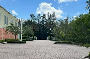 477 North Rd, Naples, FL 34104 - Photo 10