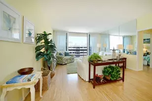 4001 Gulf Shore Blvd N, Naples, FL 34103 - Photo 4