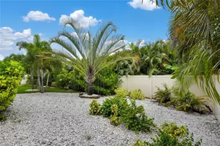 2728 Beach Pkwy W, Cape Coral, FL 33914 - Photo 36