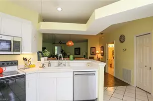 3775 Fieldstone Blvd, Naples, FL 34109 - Photo 10