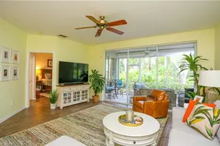 3775 Fieldstone Blvd, Naples, FL 34109 - Photo 4