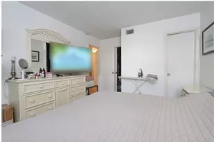 766 Central Ave, Naples, FL 34102 - Photo 8