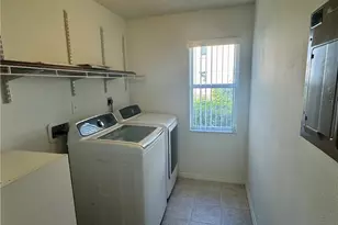 661 Squire Cir, Naples, FL 34104 - Photo 18