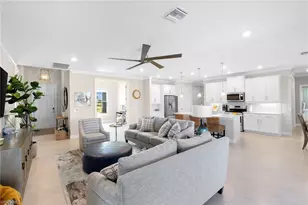 18713 Lake Hammock Dr, Naples, FL 34114 - Photo 4