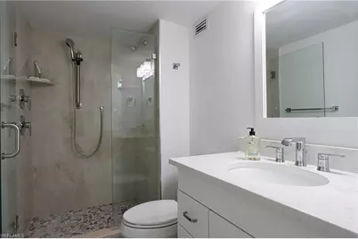 1300 Gulf Shore Blvd N #205, Naples, FL 34102 - Photo 12
