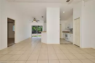 3825/3827 Hollycrest St, Fort Myers, FL 33905 - Photo 18