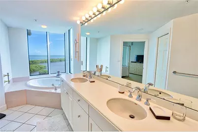 60 Seagate Dr #805, Naples, FL 34103 - Photo 24