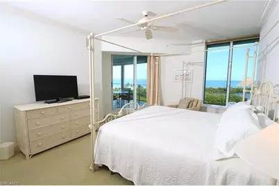 60 Seagate Dr #805, Naples, FL 34103 - Photo 16