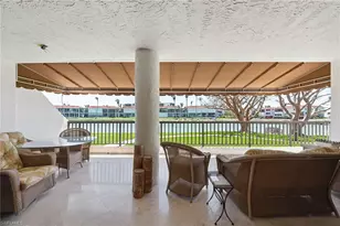 2310 Gulf Shore Blvd N, Naples, FL 34103 - Photo 4