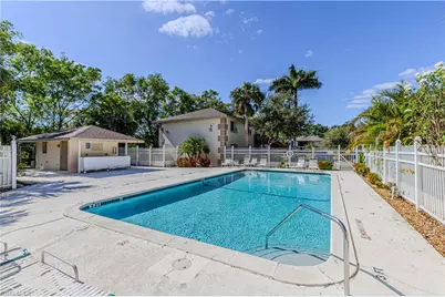 5434 16th Pl SW #D-3, Golden Gate, FL 34116 - Photo 4
