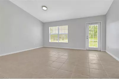 2575 39th Ave NE, Naples, FL 34120 - Photo 2