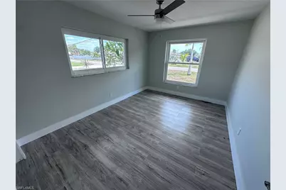 217 SE 40th St, Cape Coral, FL 33904 - Photo 6