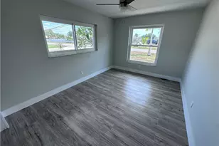 217 SE 40th St, Cape Coral, FL 33904 - Photo 6