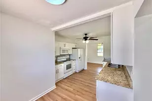 61 Glenmont Dr W, North Fort Myers, FL 33917 - Photo 14