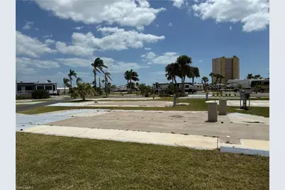 19681 Summerlin #527 Rd, Fort Myers, FL 33908 - Photo 4