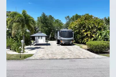 5600 Cypress Woods Resort Dr, Fort Myers, FL 33905 - Photo 2