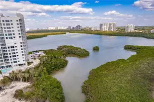 40 Seagate Dr, Naples, FL 34103 - Photo 4