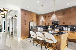 2631 Durham Cir, Naples, FL 34112 - Photo 4