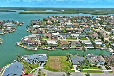 225 Geranium Ct, Marco Island, FL 34145 - Photo 12