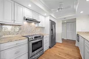 1605 Middle Gulf Dr, Sanibel, FL 33957 - Photo 8