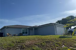 1046 Saturn Ct, Labelle, FL 33945 - Photo 6