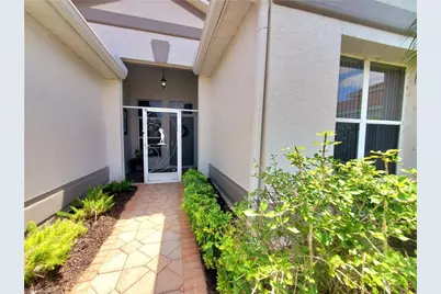 1211 Chelmsford Ct, Naples, FL 34104 - Photo 2