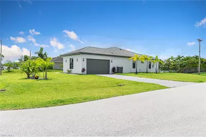 212 SW 19th Ter, Cape Coral, FL 33991 - Photo 18