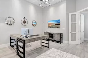 555 Mooring Line Dr, Naples, FL 34102 - Photo 18