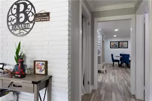 3388 E Riverside Dr, Fort Myers, FL 33916 - Photo 2