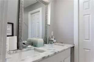 3388 E Riverside Dr, Fort Myers, FL 33916 - Photo 20