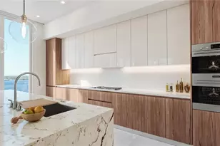 2583 First St, Fort Myers, FL 33901 - Photo 2