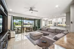 4334 Aurora St, Naples, FL 34119 - Photo 10