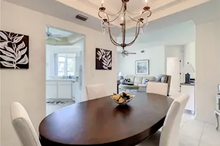 2140 Arielle Dr N, Naples, FL 34109 - Photo 8