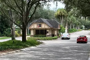 2140 Arielle Dr N, Naples, FL 34109 - Photo 32